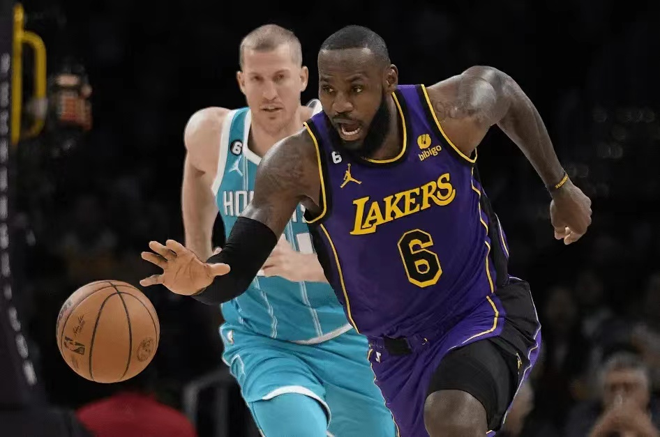 浓眉哥回归赛场,连败首场状态亮眼,澳大利亚队观众沸腾!的简单介绍 浓眉哥回归赛场,连败首场状态亮眼,澳大利亚队观众沸腾!的简单介绍